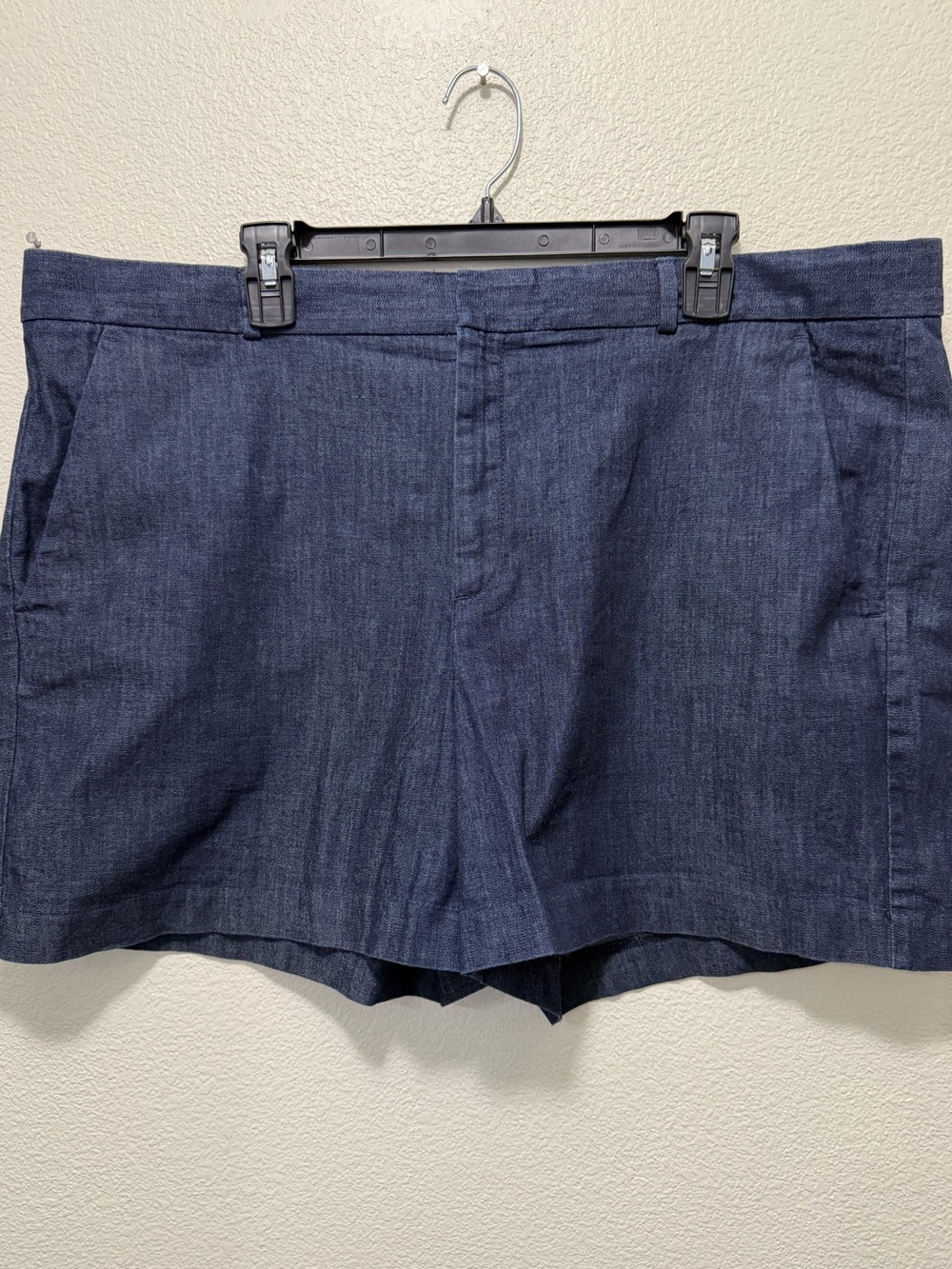 Banana Republic denim chino shorts, size 34/18